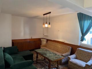 Spacious Local Lounge Apartment - Kelkheim - 3