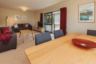 The Gilbert Getaway - centrally located townhouse - New Plymouth - 4