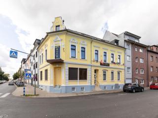 Classy Apartment in Oberhausen - Oberhausen - 0