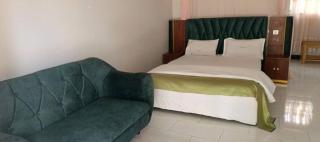 Gilpine Suites - - 0