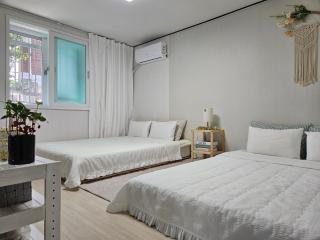 Haenggung-dong Stay - 0