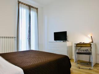 Lia's Home modern flat 2 BR w balcony - Florenz - 6