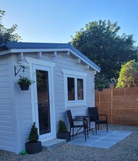 Quiet Cozy Cabin Near Galway City Ballybrit - Galway - 0