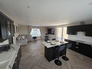Collooney - House - Sleeps 6 - Parking - Sligo - 2