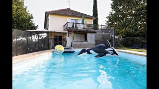 Maison familiale- 12 couchages - 6 chambres, piscine, très grand jardin - 9