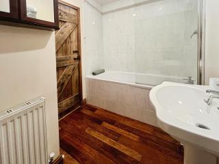 Kemphill Farm Holiday Barn - - 6