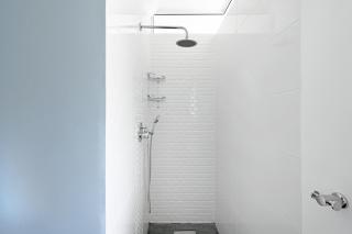 Stylish and Central 2 Bedroom Apartment in Cape Town - 7