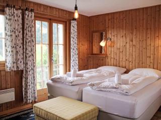 Chalet Chalet Les 3 Marmottes by Interhome - 6