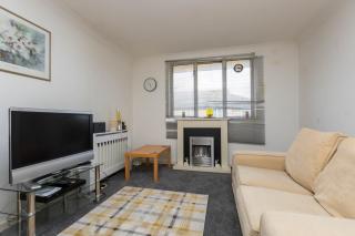 Homely 1 Bedroom Apartment in Beckton With Parking - Londra - 8