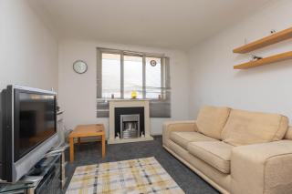 Homely 1 Bedroom Apartment in Beckton With Parking - Londra - 9
