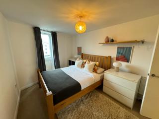 Modern & Ideally Located 2BD Flat Heart of Dalston - London - 4