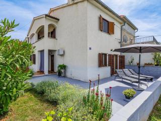 Holiday Home Lorena by Interhome - Raša - 8