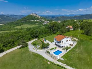 Holiday Home Montebello by Interhome - Motovun - 0