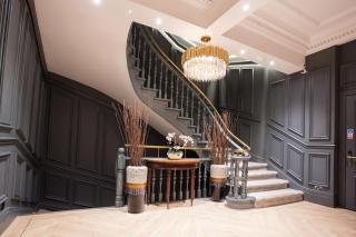 Elegant Chinatown Stay - Dining, Shops, Nightlife - 3