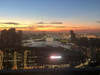 City Views Apt FREE Parking WIFI Gym Pool - Melbourne - 7