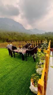 Pahadi Vibees - Nainital - 1