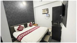 Amritsar Hotel R-A-M-N-E-E-K Near Bus Stand - Spacious Rooms With Free Wi-fi - Restaurant# Parking & Excellent Customer Service - Best Location In Amritsar - Amritsar - 3