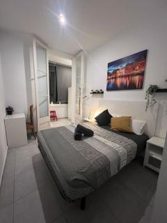 Ideal room for your stay in the beautiful city of Barcelona - 1