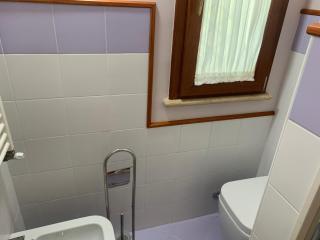 ABAKAINON COUNTRY B & B - 1