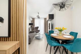 Seaside Apartment with Parking, Air Conditioning and Elevator Close to the Beach by Noclegi Renters - 2