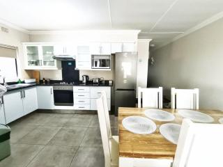 Hello Holiday at D17 Banana Beach Club - Melville - 7