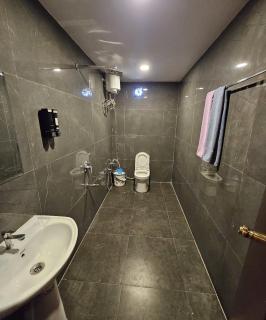 Rajputana Palace with Private Pool by Homeyhuts - 1