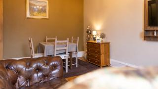 Bright 1 Bedroom Apartment Near City Centre - Edinburgh - 3