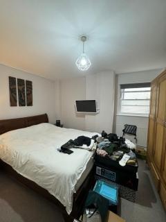 Beautiful 2BD Lower Level Flat with Patio, Angel - 3