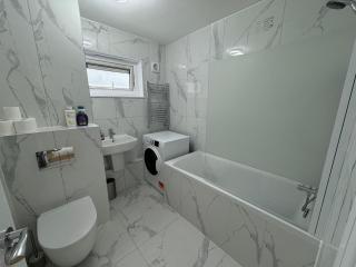 Newly Refurbished 2BD Flat Close to ExCel London - Londra - 6
