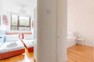 Unique 3BD Flat in Hoxton with Private Garden - 9