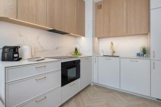 Elegant and Spacious Apartment with Parking & Gym by Renters Prestige - Danzig - 7