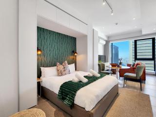 Sky High Views at The Rubik with Rooftop Pool - 9