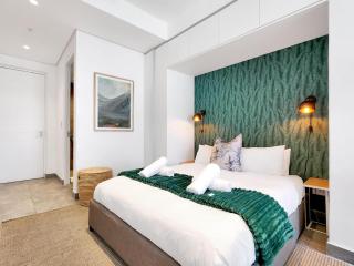 Sky High Views at The Rubik with Rooftop Pool - 1