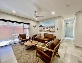 Spacious Central George Getaway at 1 on York - 2