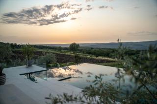Amazing Villa ALMA Infinity POOL, PADEL Court, Jacuzzi - Vižinada - 0