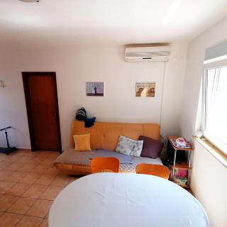 Myrtle Two Bedroom Apartment - 3