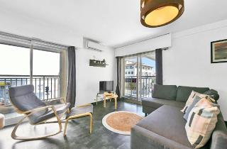 LE VERSAILLES plaisir et confort en centre-ville, pour séjours en famille ou business - Cannes - 0