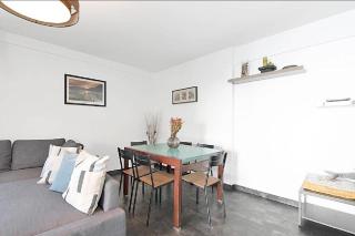 LE VERSAILLES plaisir et confort en centre-ville, pour séjours en famille ou business - 3