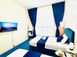 Vista Luxury Home With Parking - Ajman - 4