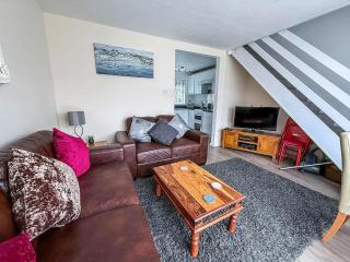 7 Berth Chalet Nearby Hemsby Beach In Norfolk Ref 18168B - 1