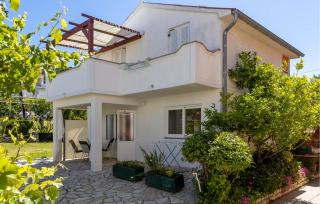Amazing Apartment In Barbat Na Rabu - 3