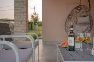 Poolside Holiday House - Labin - 1