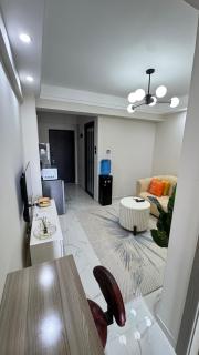 Stylish 1BR Penthouse kilimani, free Parking, Near CBD,Wifi,Netflix - Nairobi - 5
