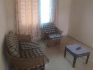 Royal Treat Hotel - - 2