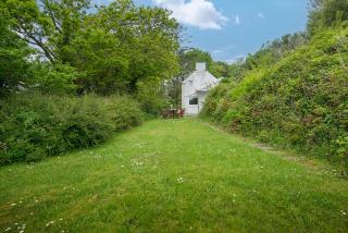 Middle Hill Cottage - Amroth - 1