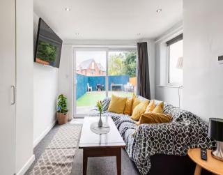 Spacious 2 Bedrooms, Free Parking, Free Wifi - Serene Homes Sheffield - Hillsborough - 0