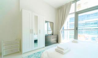 AWS Holiday Homes - Charming stay near Golf Course - 3