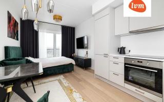 Luxury And So Comfortable Studio - 9