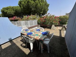 Studio cabine 4 pers avec piscine, terrasse, proche commodités - Grau-du-Roi - FR-1-250-140 - Le Grau-du-Roi - 8