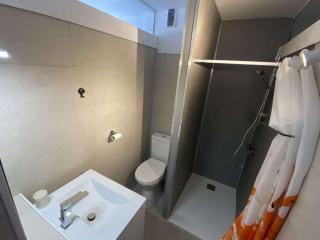 Appt 2 pièces 4 pers climatisé avec balcon, parking et animaux admis à 150m de la plage - FR-1-229C-46 - Port-la-Nouvelle - 3
